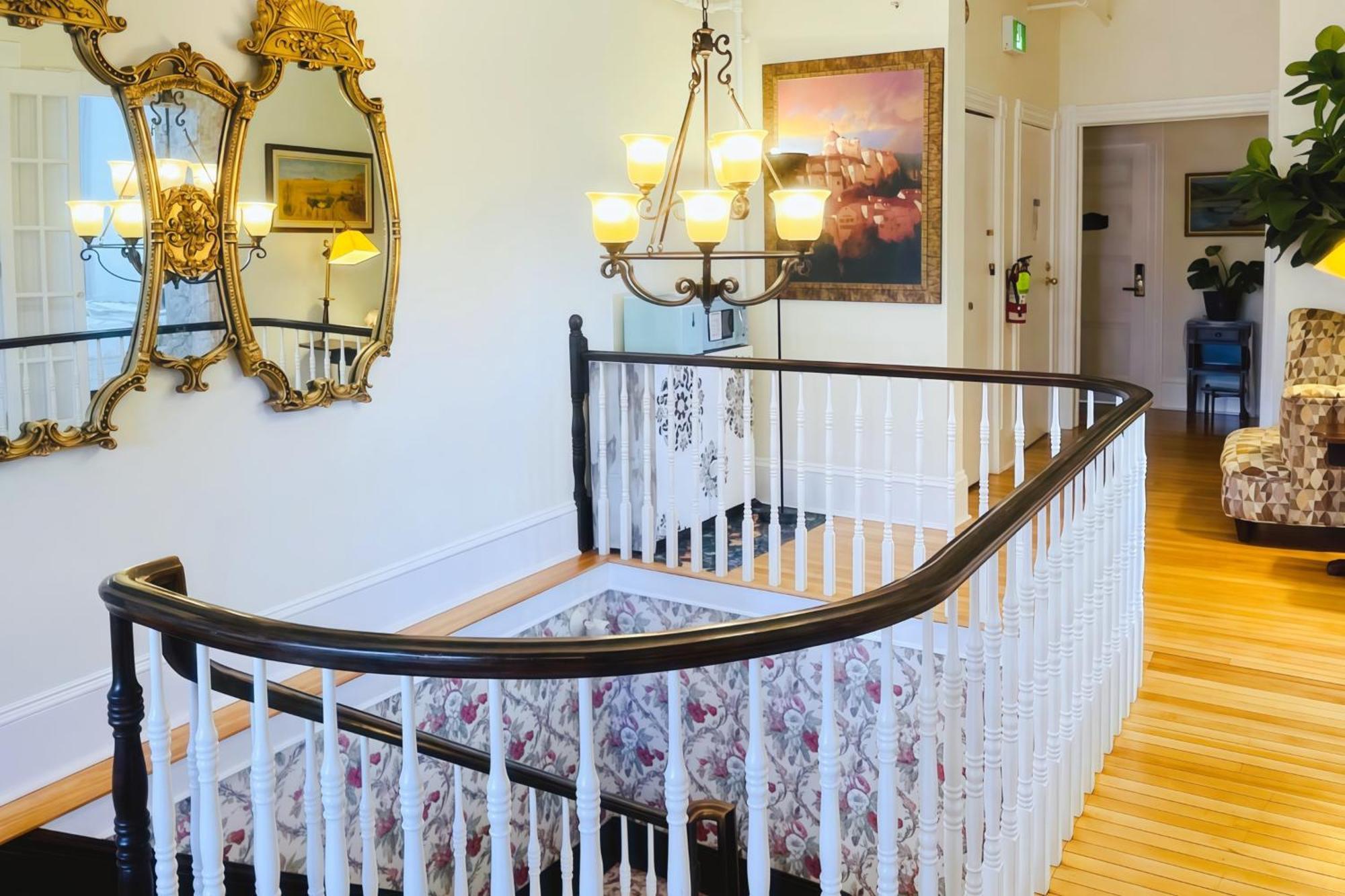 The Eden Hall Inn ชาร์ลอตต์ทาวน์ ภายนอก รูปภาพ