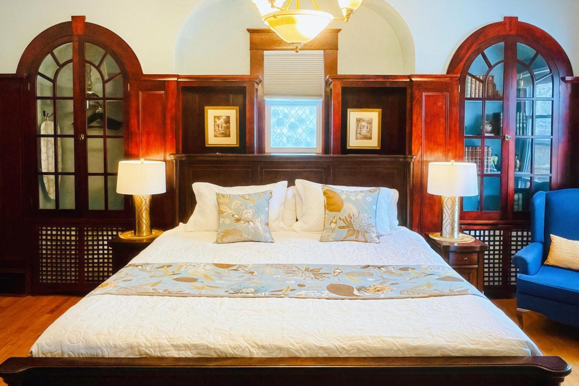 The Eden Hall Inn ชาร์ลอตต์ทาวน์ ภายนอก รูปภาพ