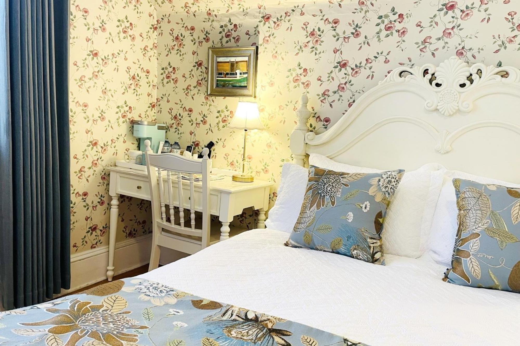 The Eden Hall Inn ชาร์ลอตต์ทาวน์ ห้อง รูปภาพ